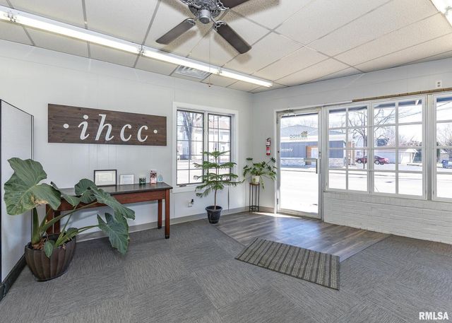 1715 15TH Street Place, Moline, IL 61265