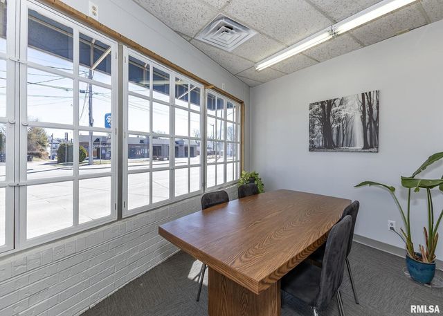 1715 15TH Street Place, Moline, IL 61265