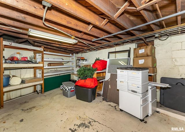 1715 15TH Street Place, Moline, IL 61265