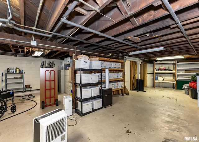 1715 15TH Street Place, Moline, IL 61265