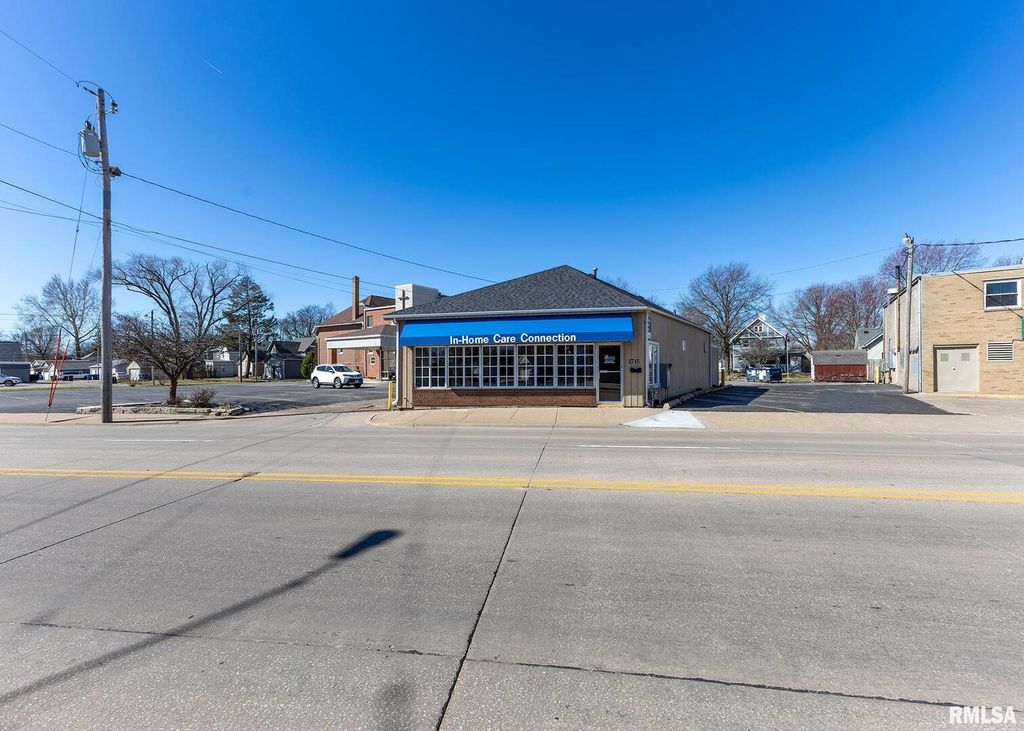 1715 15TH Street Place, Moline, IL 61265