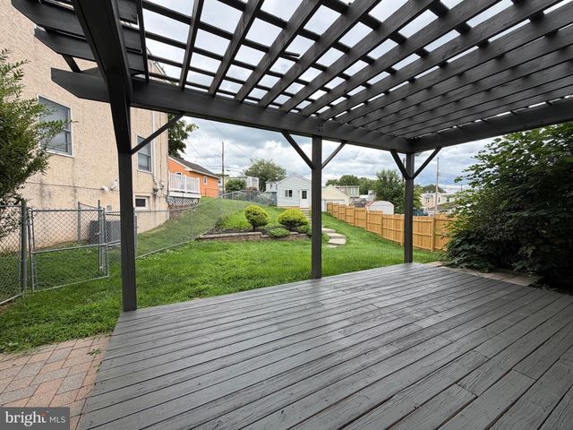 461 W 11TH AVE, Conshohocken, PA 19428