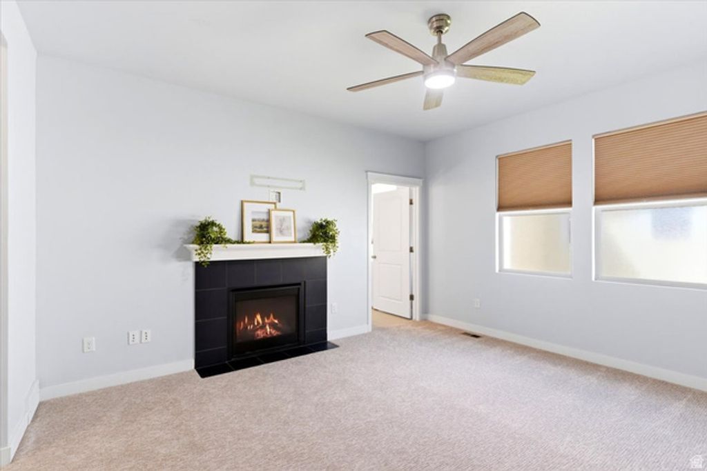 Image 22 of property listing at 2064 W ORCHARD HARVEST DR, Kaysville, UT 84037