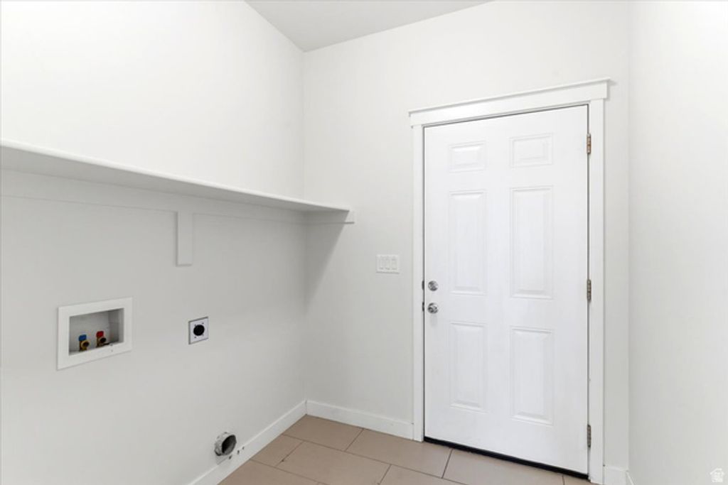 Image 31 of property listing at 2064 W ORCHARD HARVEST DR, Kaysville, UT 84037