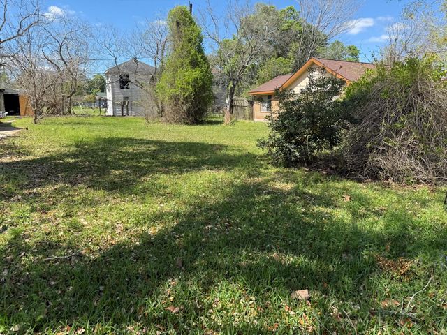 3100 Block Of Hamilton, La Porte, TX 77571