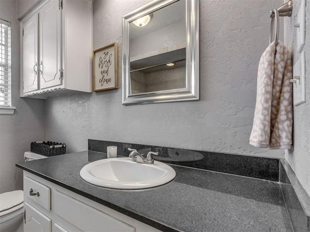 2204 Bellaire Drive, Moore, OK 73160