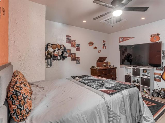 2204 Bellaire Drive, Moore, OK 73160