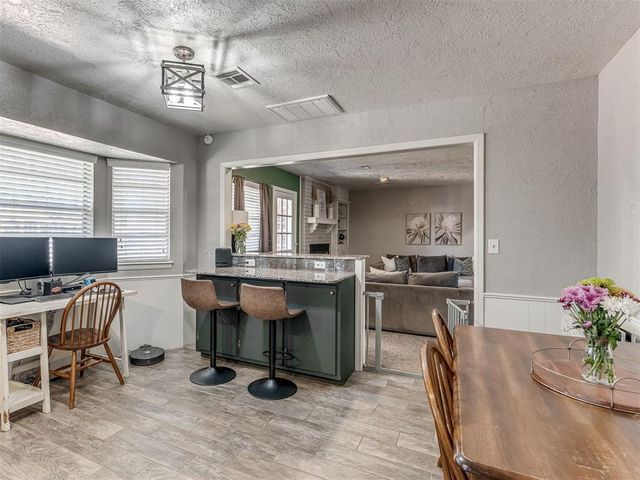 2204 Bellaire Drive, Moore, OK 73160