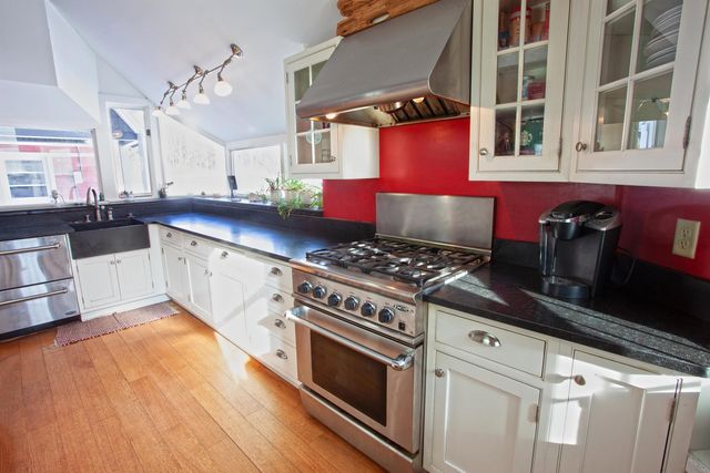 281 Old County Lane, Readsboro, VT 05350