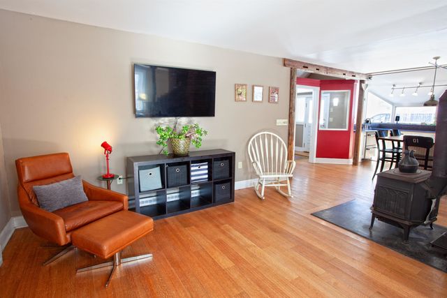 281 Old County Lane, Readsboro, VT 05350