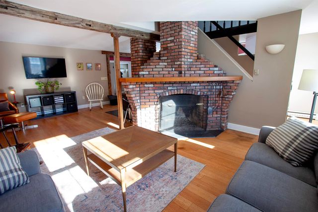 281 Old County Lane, Readsboro, VT 05350