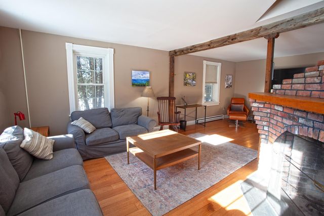 281 Old County Lane, Readsboro, VT 05350