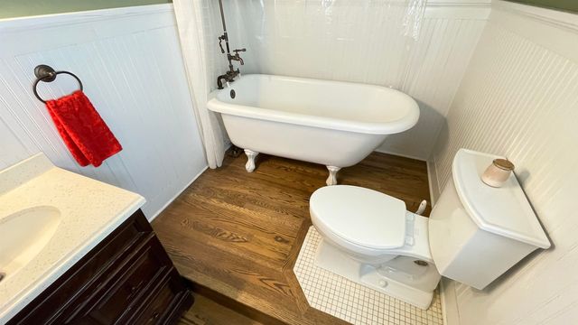 281 Old County Lane, Readsboro, VT 05350