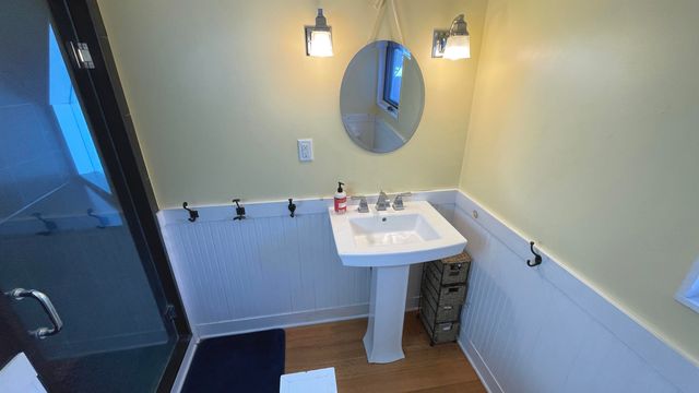 281 Old County Lane, Readsboro, VT 05350