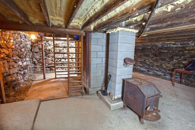 281 Old County Lane, Readsboro, VT 05350