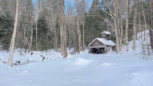 281 Old County Lane, Readsboro, VT 05350