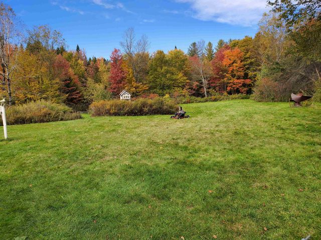 281 Old County Lane, Readsboro, VT 05350