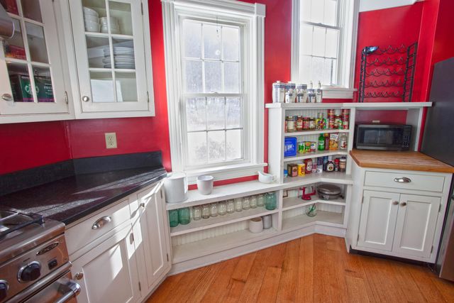 281 Old County Lane, Readsboro, VT 05350