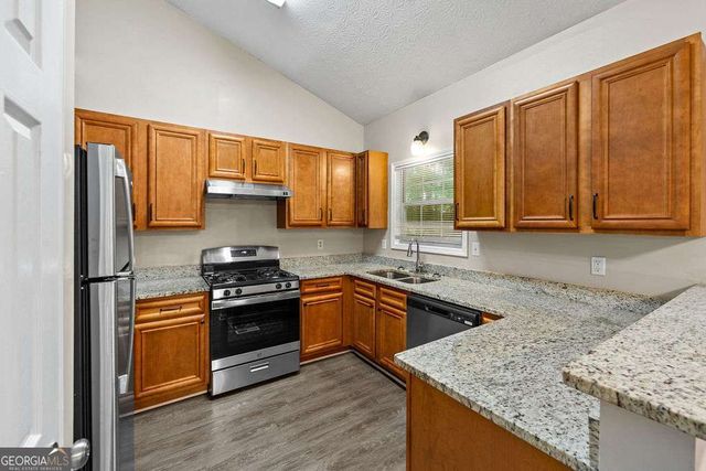 118 Black Oak Court, Stockbridge, GA 30281