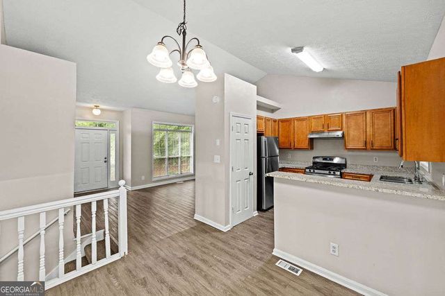 118 Black Oak Court, Stockbridge, GA 30281