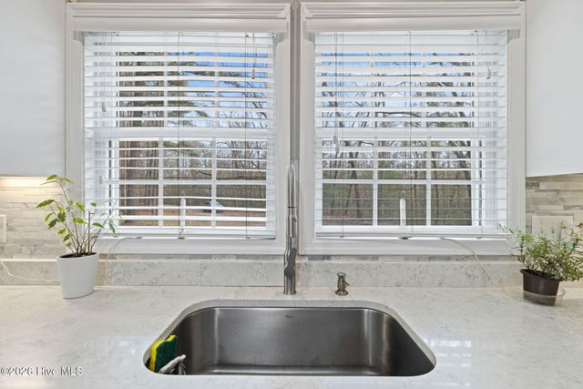 6628 Stag Park Road, Burgaw, NC 28425