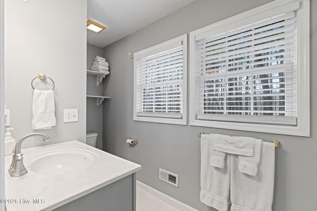 6628 Stag Park Road, Burgaw, NC 28425