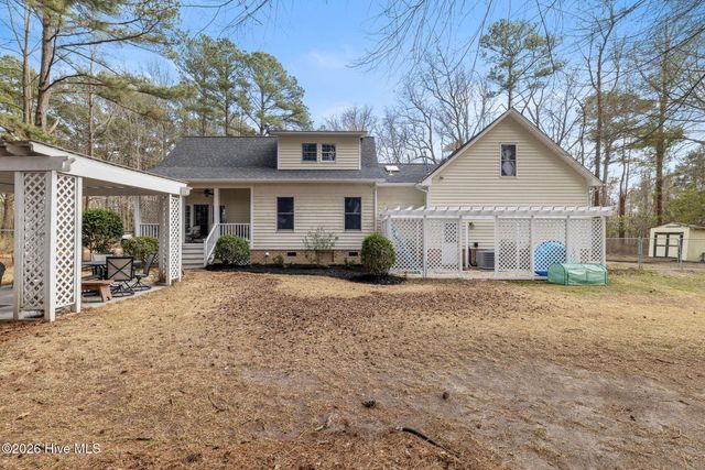 6628 Stag Park Road, Burgaw, NC 28425