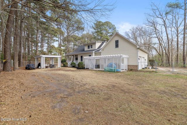 6628 Stag Park Road, Burgaw, NC 28425