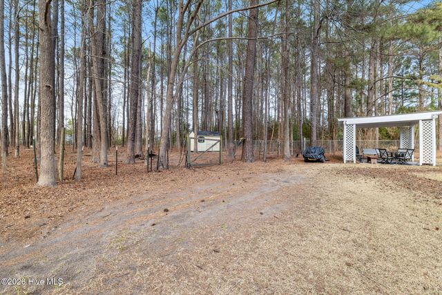 6628 Stag Park Road, Burgaw, NC 28425