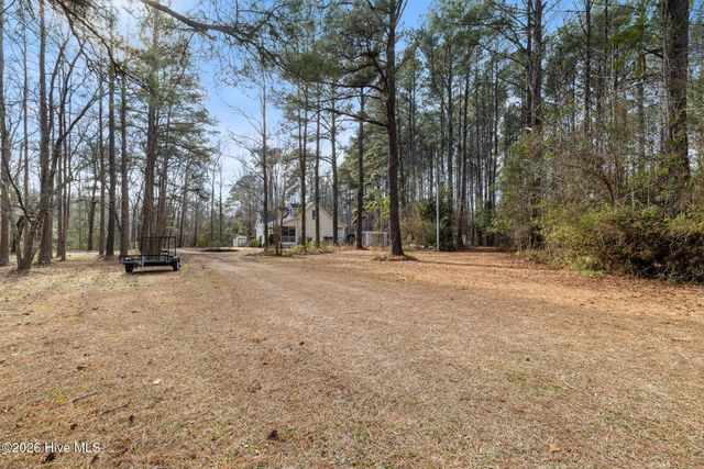 6628 Stag Park Road, Burgaw, NC 28425