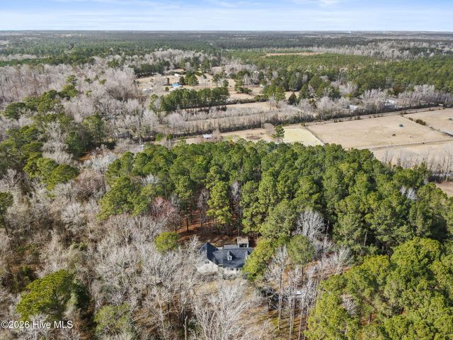 6628 Stag Park Road, Burgaw, NC 28425
