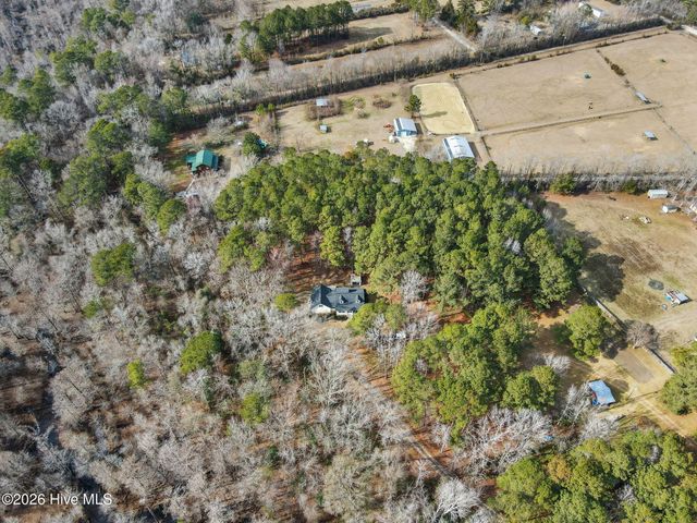 6628 Stag Park Road, Burgaw, NC 28425