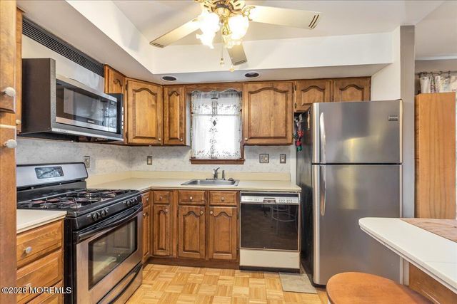 3 Chapman Terrace, Middletown, NJ 07748