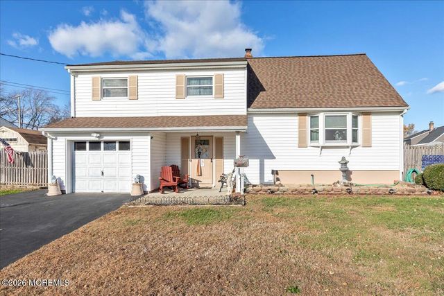 3 Chapman Terrace, Middletown, NJ 07748