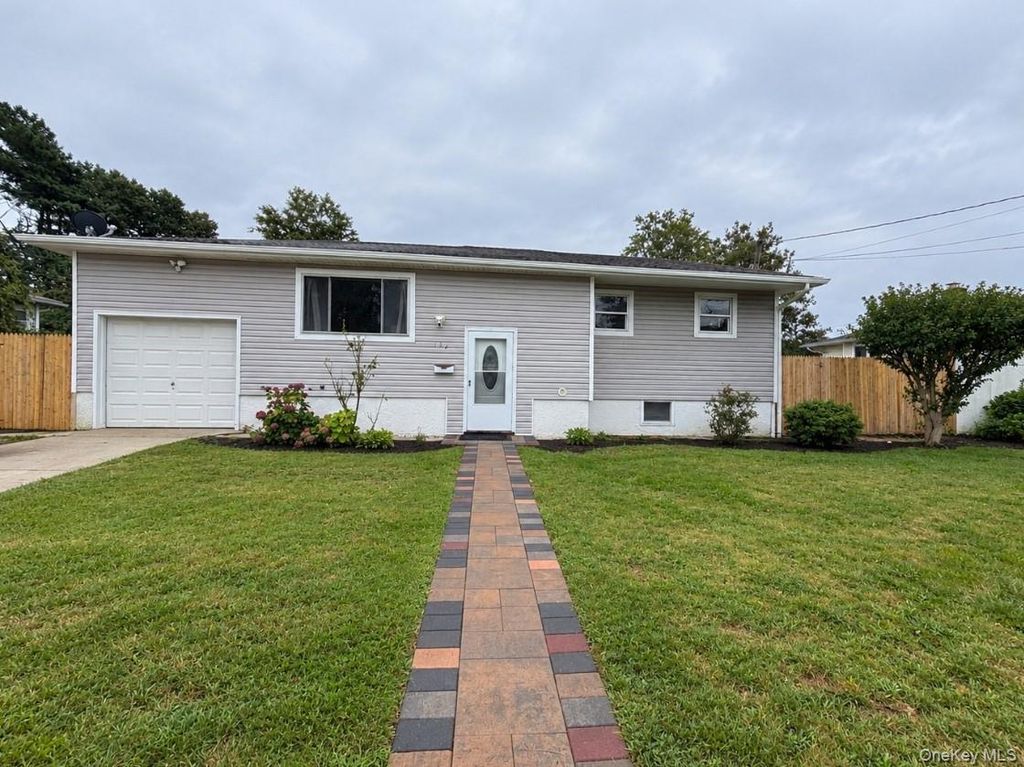 134 Bergold Street, Brentwood, NY 11717 — exterior