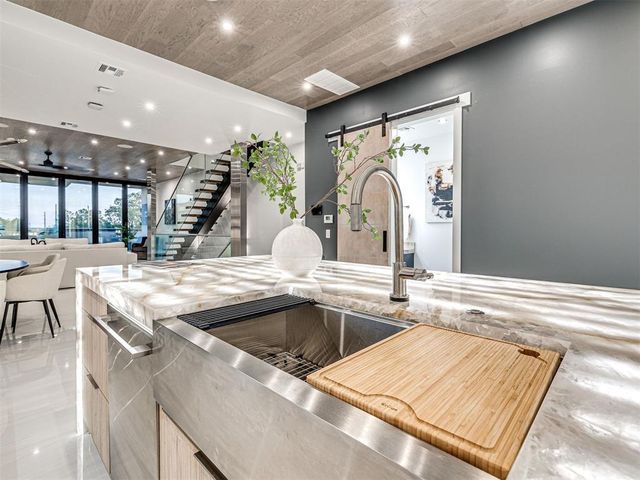 619 NE 5th Street, Oklahoma City, OK 73104
