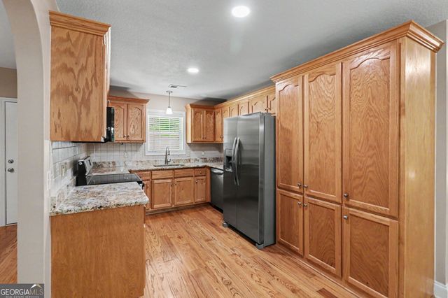 14 Washakie Lane, Adairsville, GA 30103