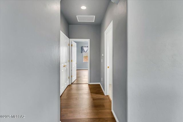 10054 E Cedar Hill Drive, Tucson, AZ 85748