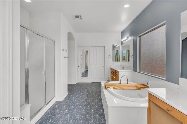 10054 E Cedar Hill Drive, Tucson, AZ 85748