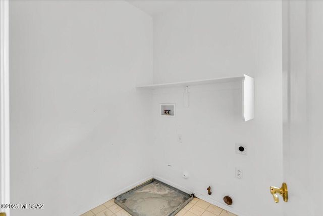 10054 E Cedar Hill Drive, Tucson, AZ 85748