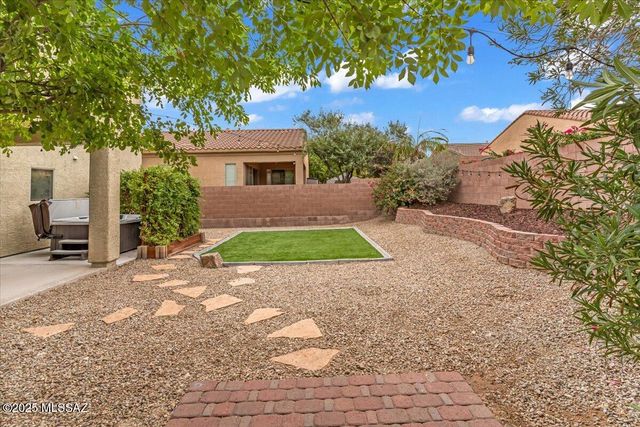 10054 E Cedar Hill Drive, Tucson, AZ 85748