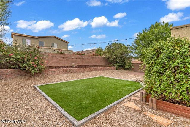 10054 E Cedar Hill Drive, Tucson, AZ 85748