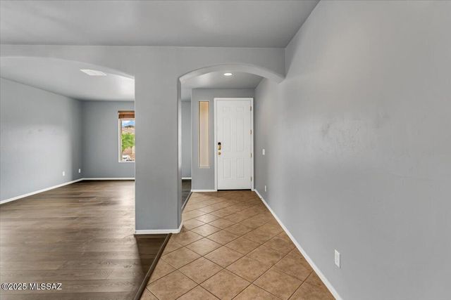 10054 E Cedar Hill Drive, Tucson, AZ 85748
