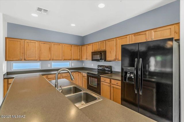 10054 E Cedar Hill Drive, Tucson, AZ 85748