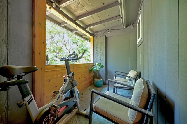 3402 Dolphin DR A, Austin, TX 78704