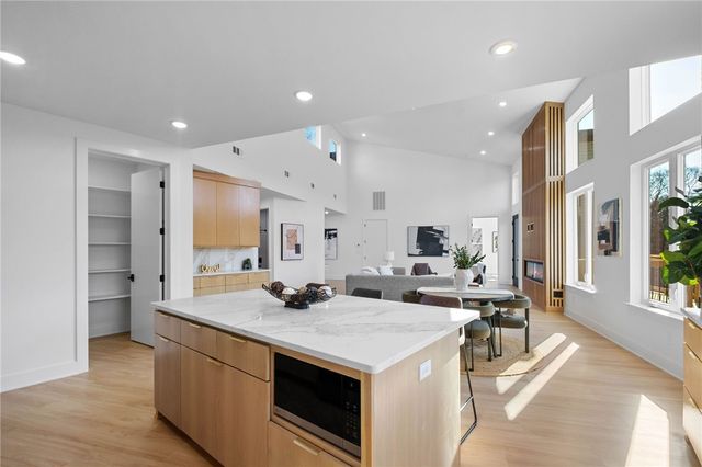 21 Dunvegan Lane, Bella Vista, AR 72715