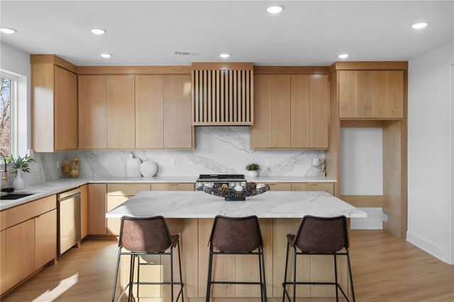 21 Dunvegan Lane, Bella Vista, AR 72715