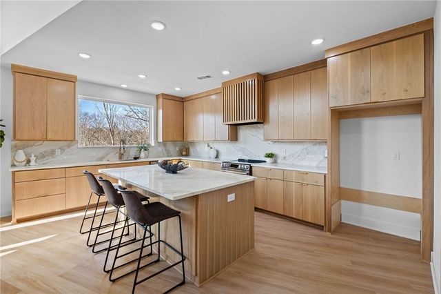 21 Dunvegan Lane, Bella Vista, AR 72715