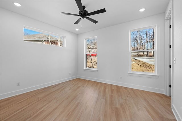 21 Dunvegan Lane, Bella Vista, AR 72715