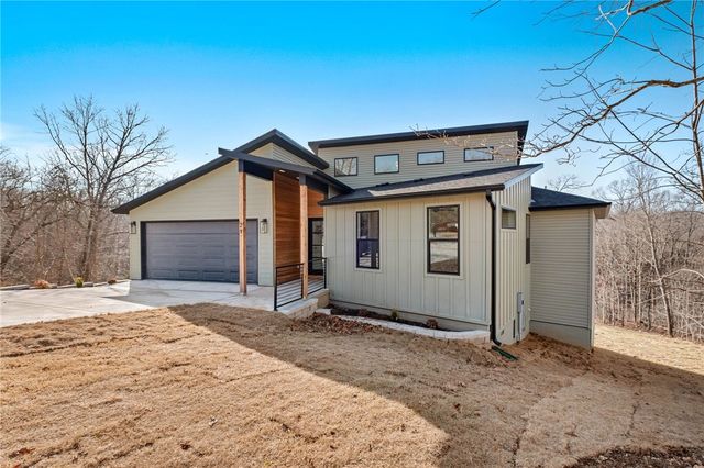 21 Dunvegan Lane, Bella Vista, AR 72715